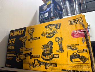 DEWALT 20V MAX XR BRUSHLESS 7-TOOL COMBO KIT DCK700D1P1