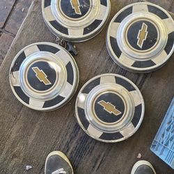 Old CHEVY Hubcaps