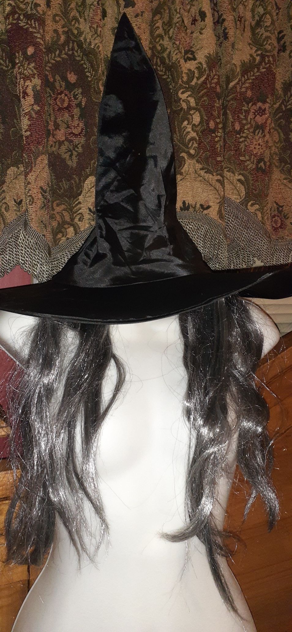 HALLOWEEN WITCH HAT WITH ATTACHED HAIR
