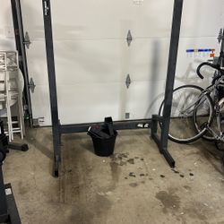 Pioneer squat Rack