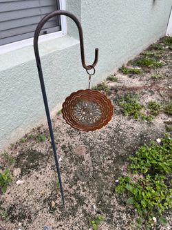 Rustic Metal Sun Spinner with Garden Stake