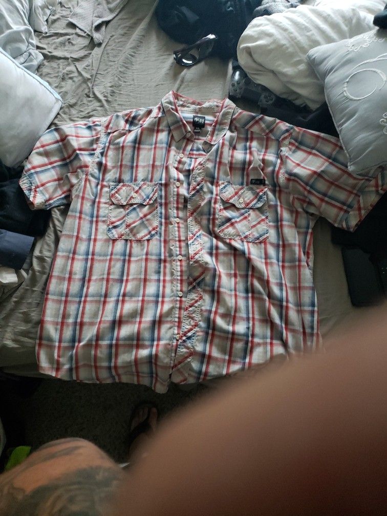 Short-Sleeved Men's Flannel Shirt