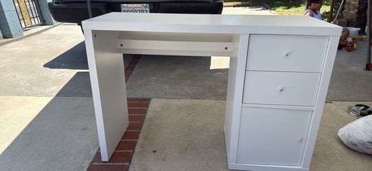 White Desk with Drawers and Cabinet