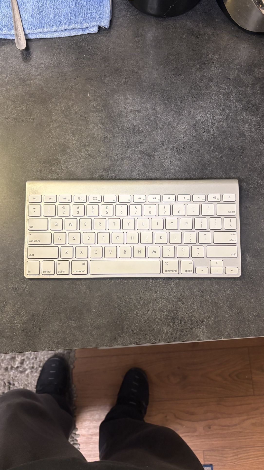 Apple Keyboard 
