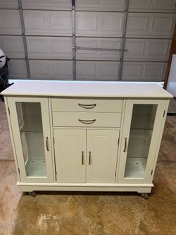 Tv stand