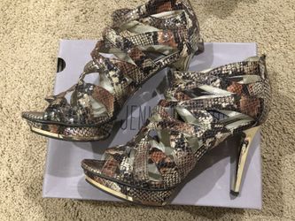 JLO Jenifer Lopez sexy leopard shoes size 9