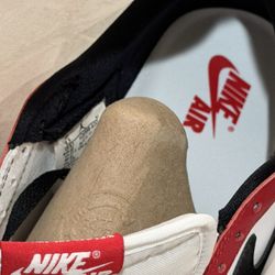 Air Jordan 1 Chicago 9.5