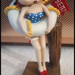 Betty Boop "August"