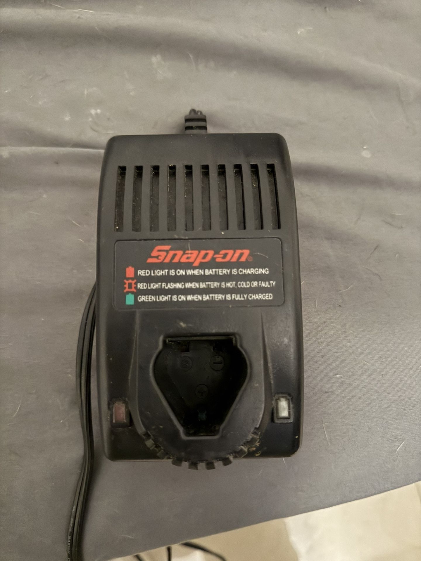 Snap On 7.2 Bolt Charger