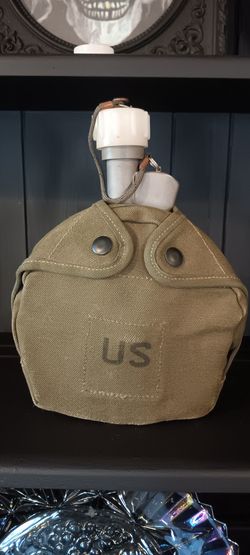 Vintage U.S. Military Canteen Set Of One-quart Canteen/Metal Cup/Canvas Cover
