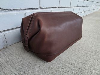 Vintage Coach Leather Travel Kit / Dopp Kit – Style B05-0526