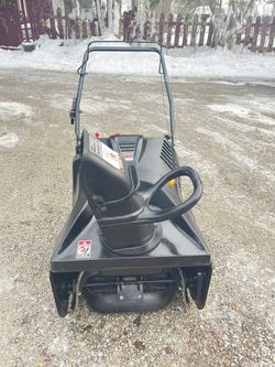 MTD 21” Snowblower Very Good Condition Start By Pull Ir Electric Start 4-cycle OHV Engine 