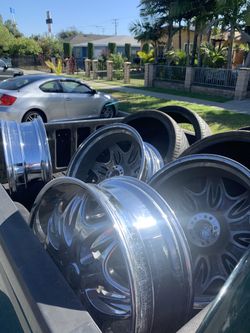 Used 24’ incubus rims universal offset