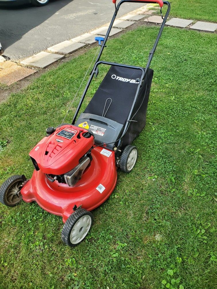 Pusher Mower 