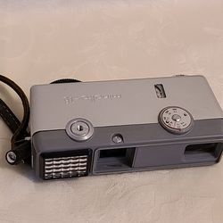 Vintage Minolta-16 EE Spy Camera w/ F2.8 Rokkor Lens Near Mint Condition