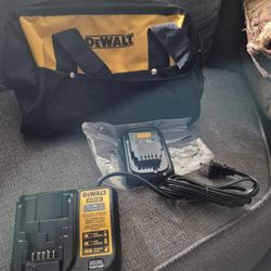 Tools: Bag, Battery, Charger 