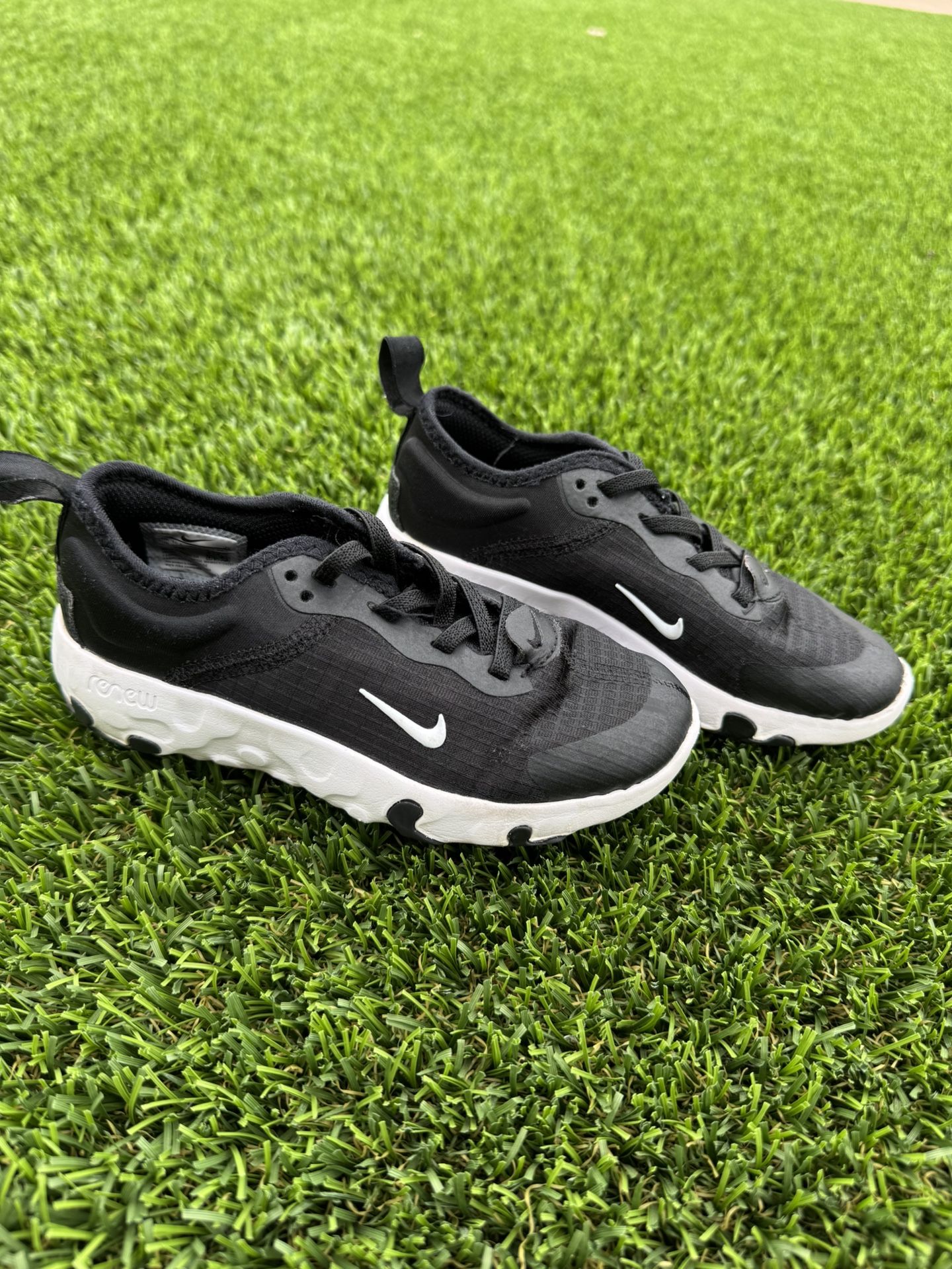 Kids Nikes 11c