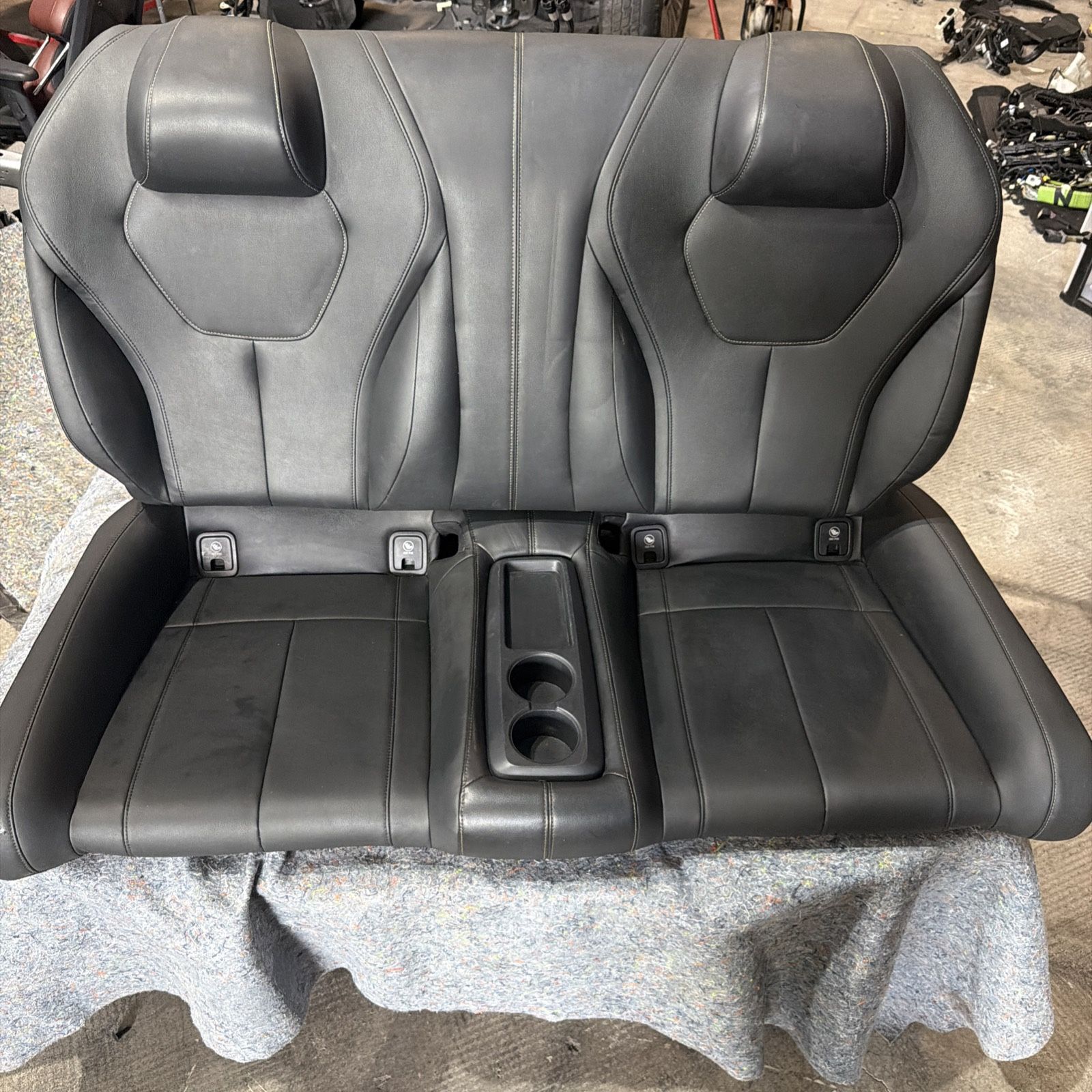 2017 2018 2019 2020 2021 INFINITI Q60 OEM BLACK REAR SEAT ASSEMBLY LEATHER SEATS