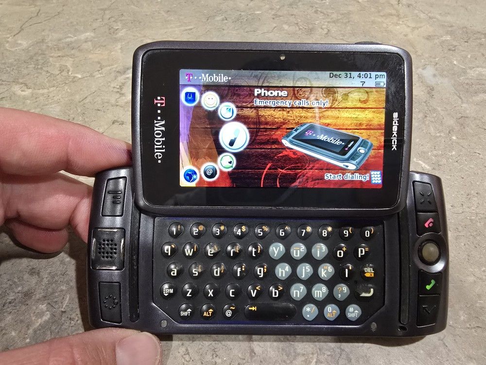 T-Mobile Sidekick LX 2009, Vintage, RARE, Sharp Pv300, Working, Great Condition