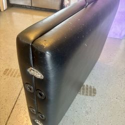 Massage table !