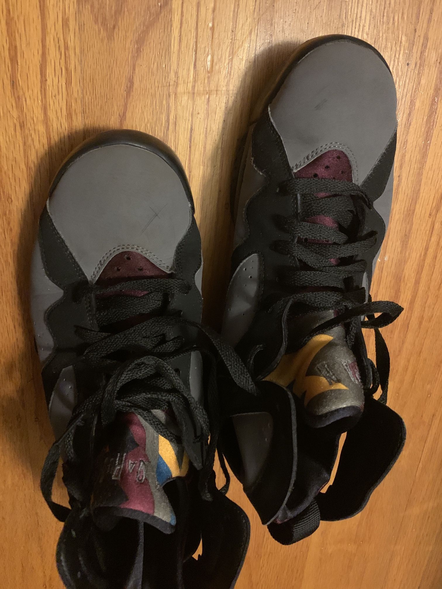 Bordeaux 7s Size 9.5 Jordan