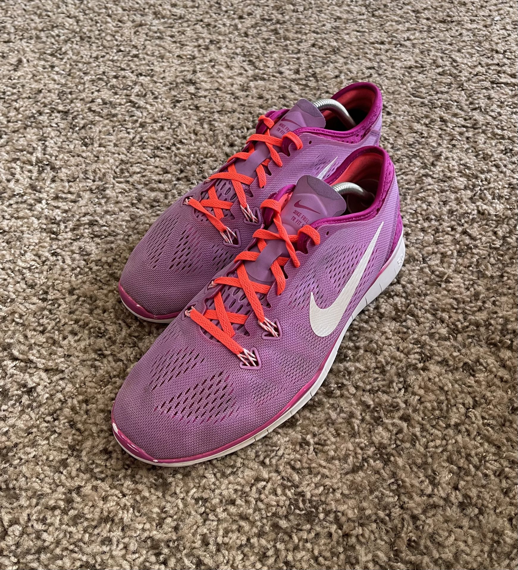 Nike Free TR Fit 5.0 Athletic Shoes Women's Size 10 Sale in Dallas, TX - OfferUp