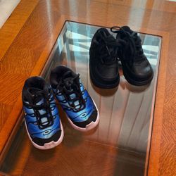 Nike Kids Shoes Size 5
