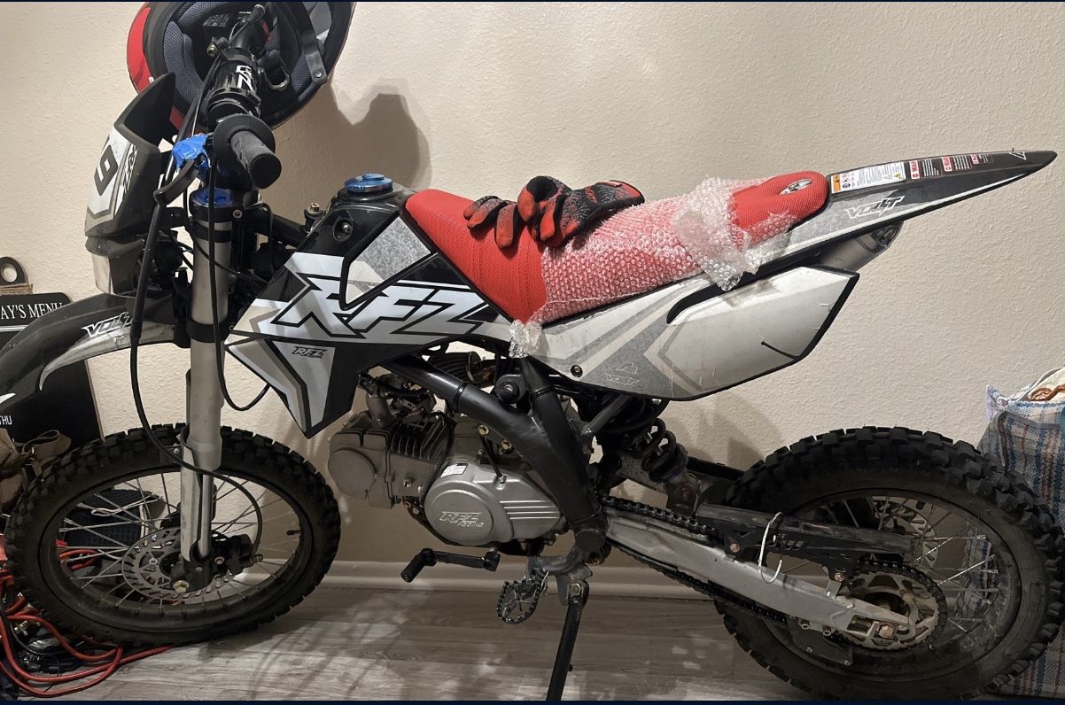 Dirt Bike 125cc 4 Stroke 