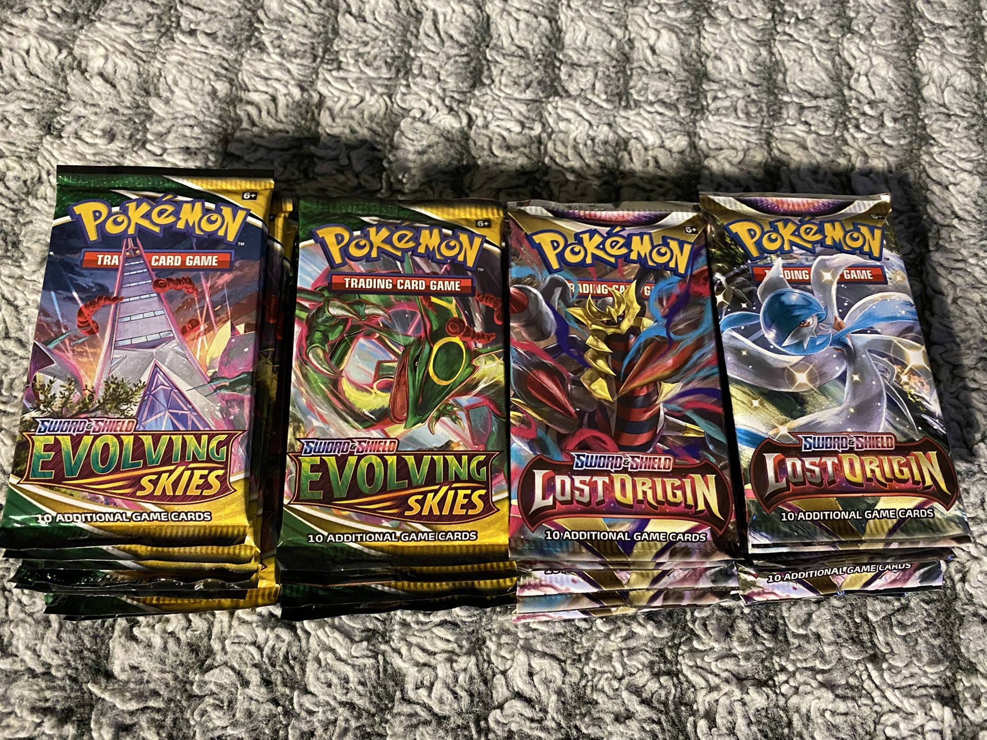 40 Pokémon Booster Packs