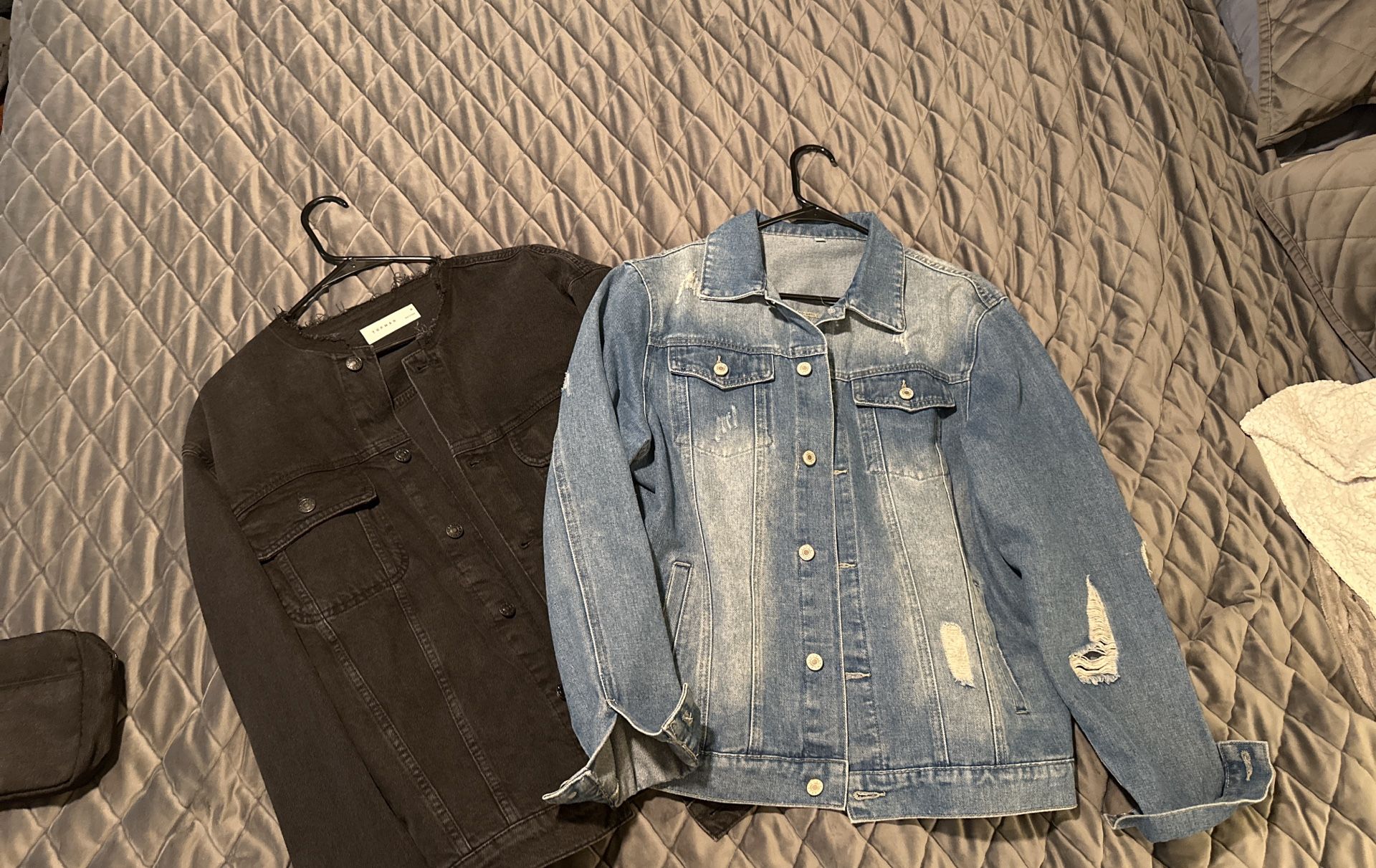 Men’s Medium Jean Jackets