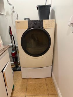 Kenmore HE Front Load washer and Dryer with Pedestal
