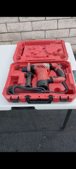 Tools Milwaukee Electric Drill 1 ⅛  28mm SDS Rotary Hammer Drill, and the case