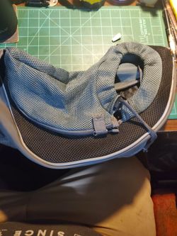 small pet carrier bag