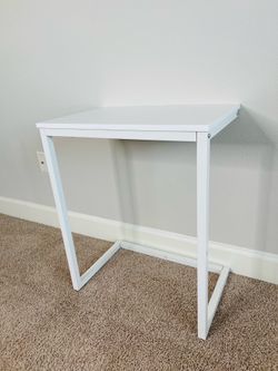 Serxis C-Shape Sofa Side Table – Like New