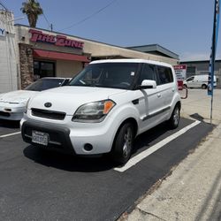 2010 Kia Soul + 