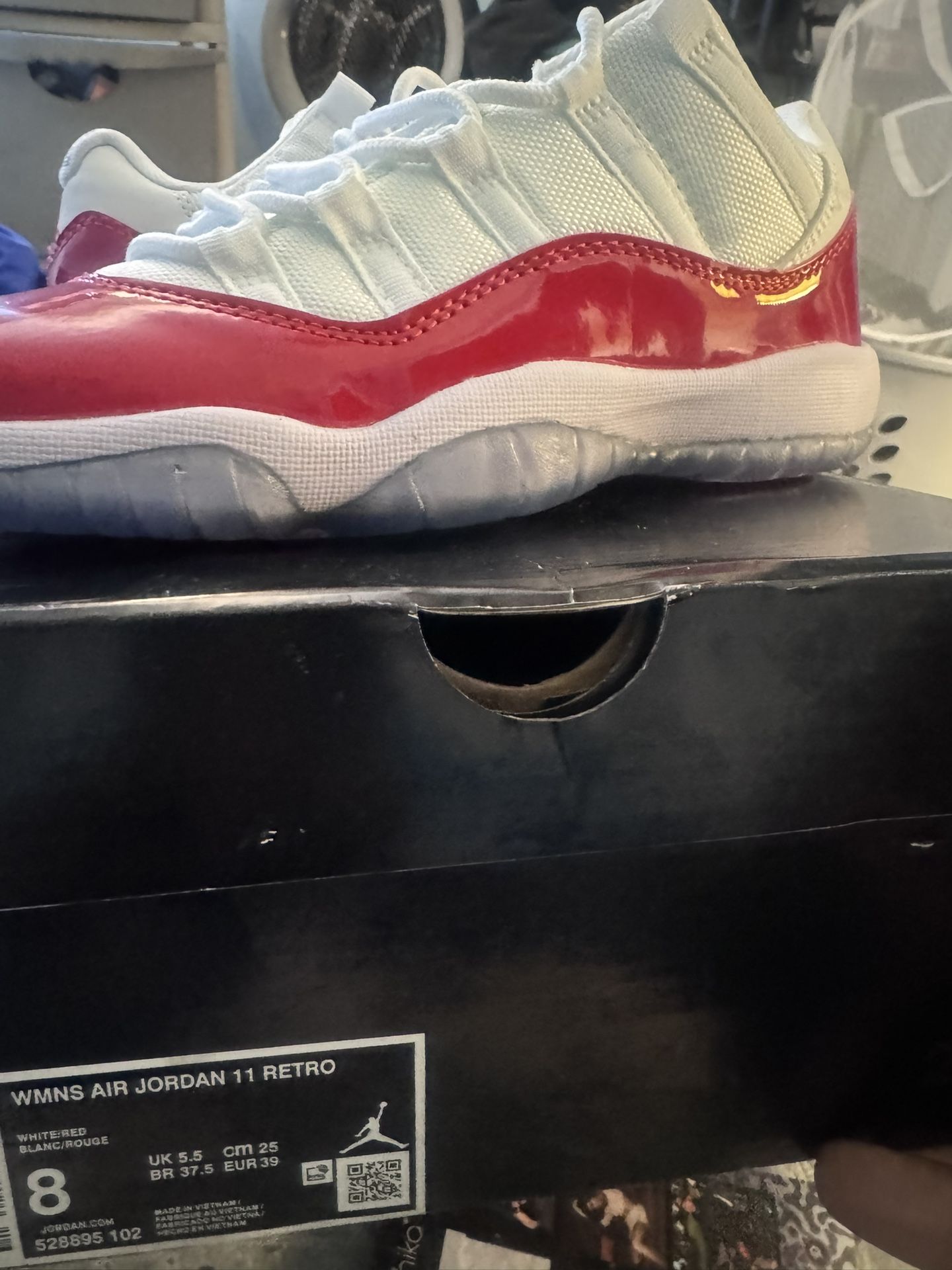 Jordan Cherry Low 11s Sz 8