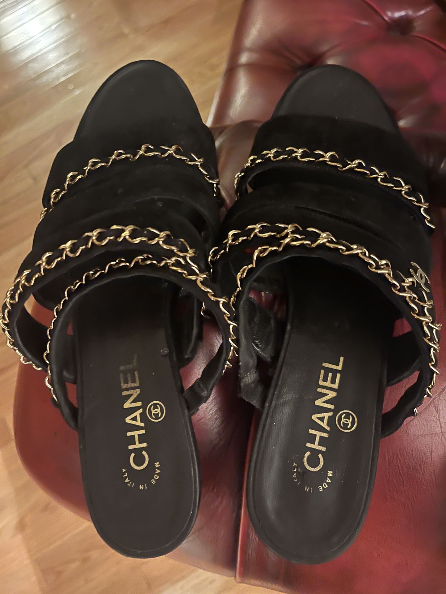 Chanel Suede Chain Mules Size 40 Or 9 $500 for Sale in Laurel, MD - OfferUp