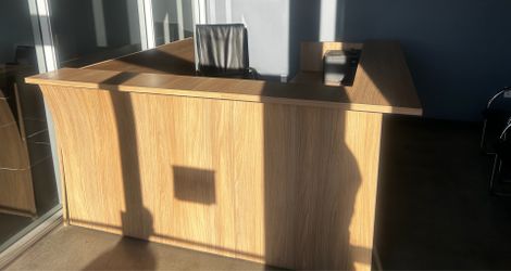 commercial U-shaped reception/workstation desk