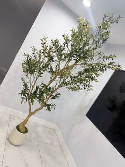 🌿 8 FT Artificial Olive Tree with Pot – NEW