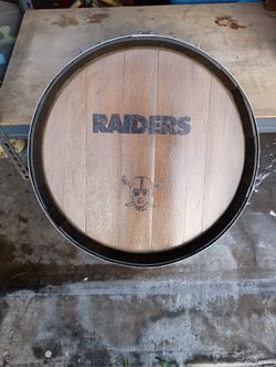 Raiders Fans Check It Out
