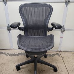 Herman Miller Aeron Size B Computer Desk Ergonomic Task Office Chair, Lumbar Pad