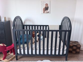 Crib toddler bed with mattress