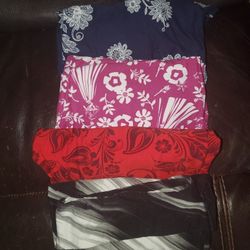 4 Pairs Of Like New TC2 Lularoe Leggings 