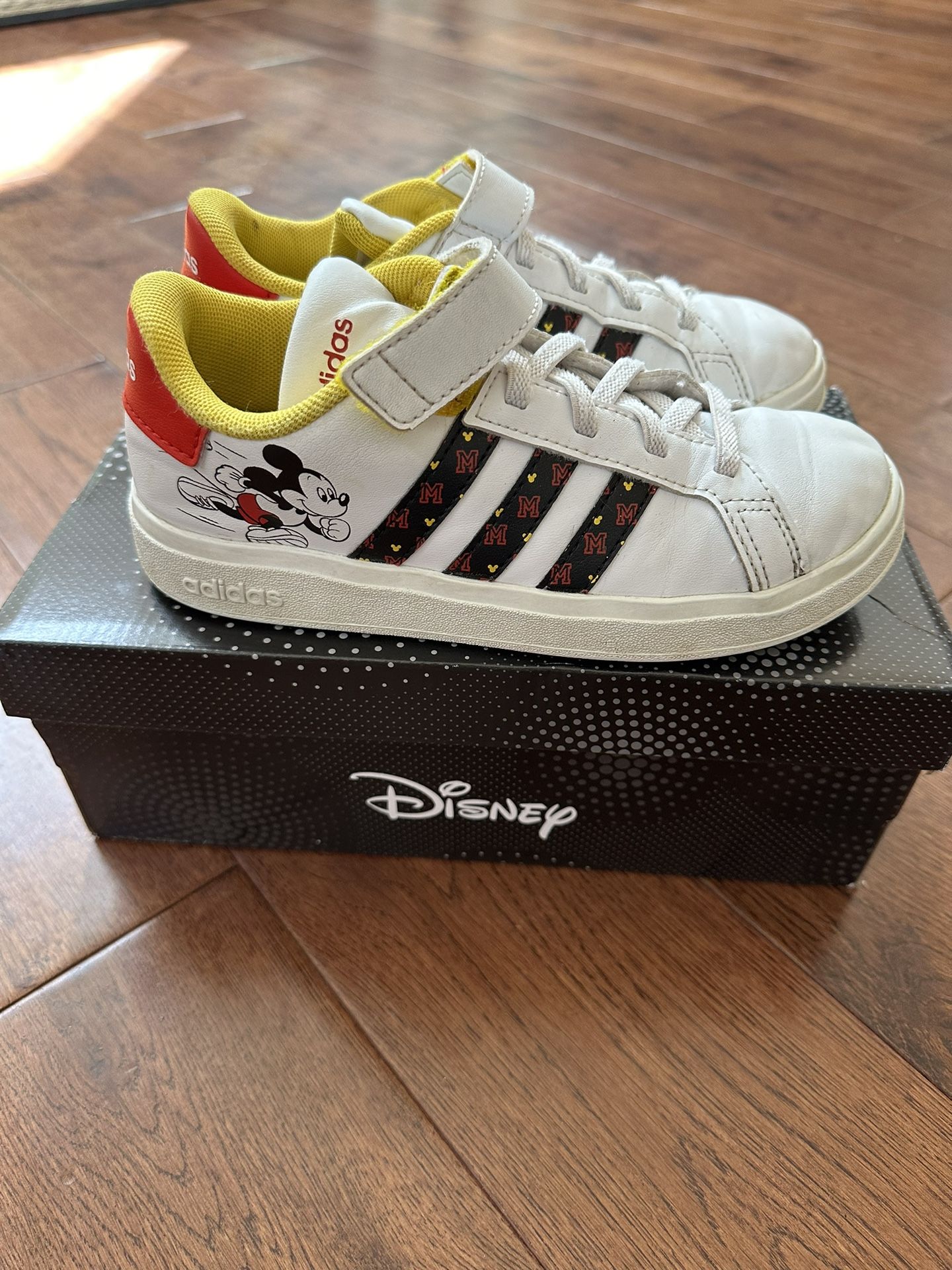 Adidas Sneakers Kids