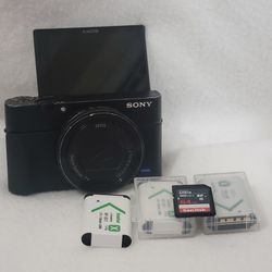 Sony R 100 Iii M3 Digital Camera