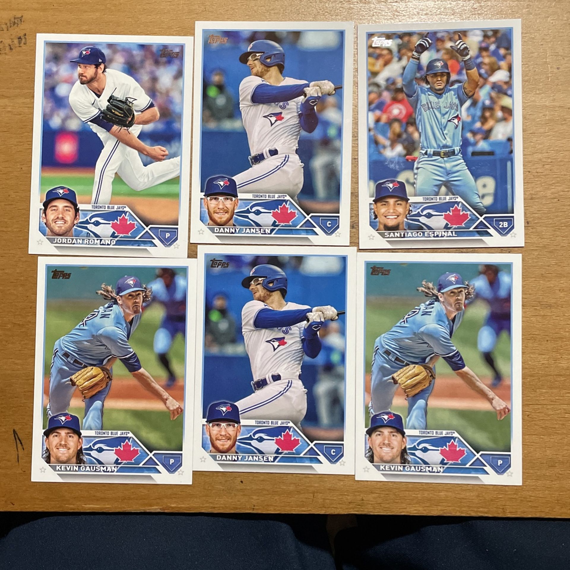 2023 TOPPS TORONTO BLUE JAYS 19 CARD LOT 