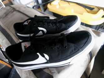 Nike Boys 7.5 Canvas