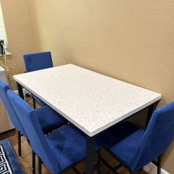 Cute Table And Four Chairs