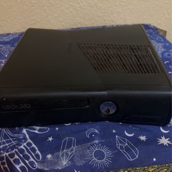 Broken Xbox 360 Console Only 