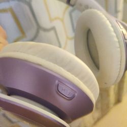 BLUETOOTH HEADPHONES